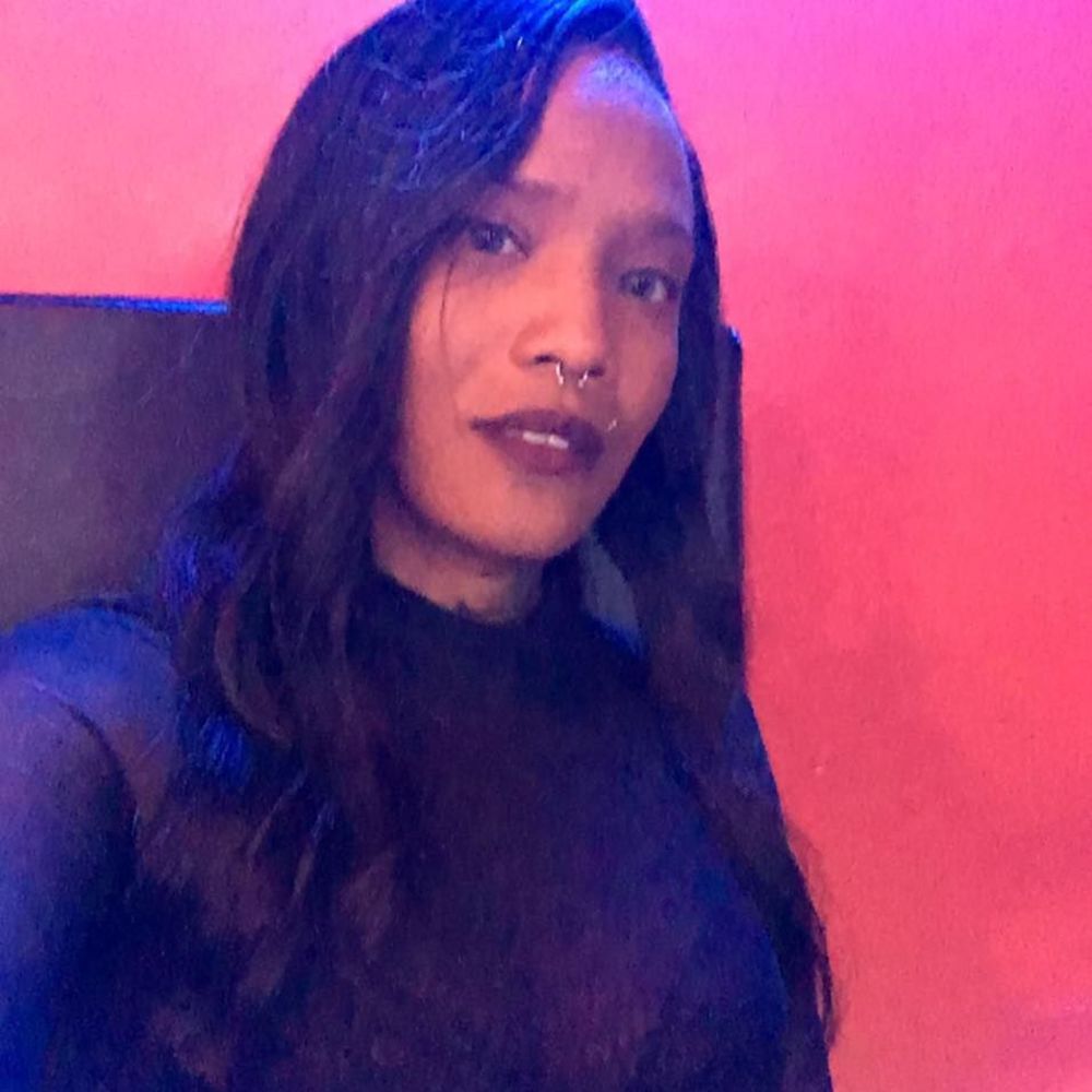 Meet your Posher, Tiffany