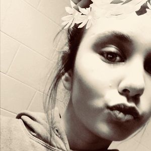 Meet your Posher, Lauraleigh