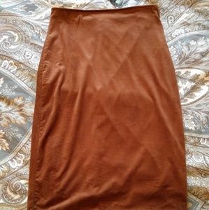 High waisted polyester brown to the knee skirt