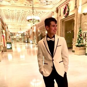 Meet your Posher, Matthew