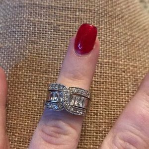 Sterling silver set ring.