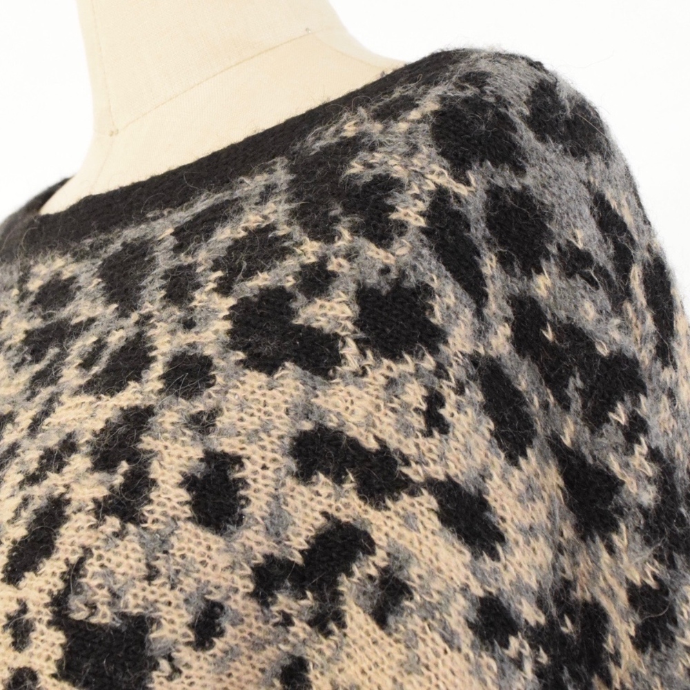 ❌SOLD❌Charlie & Robin Mohair-Blend Leopard Sweater - Picture 4 of 6