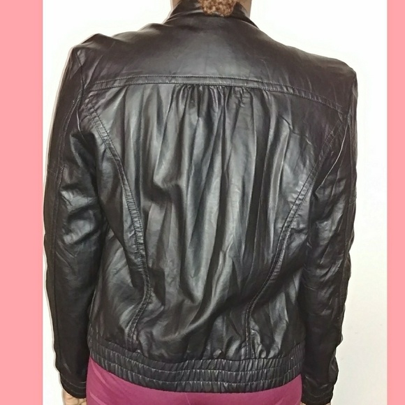 Black leather jacket EUC - Picture 3 of 4