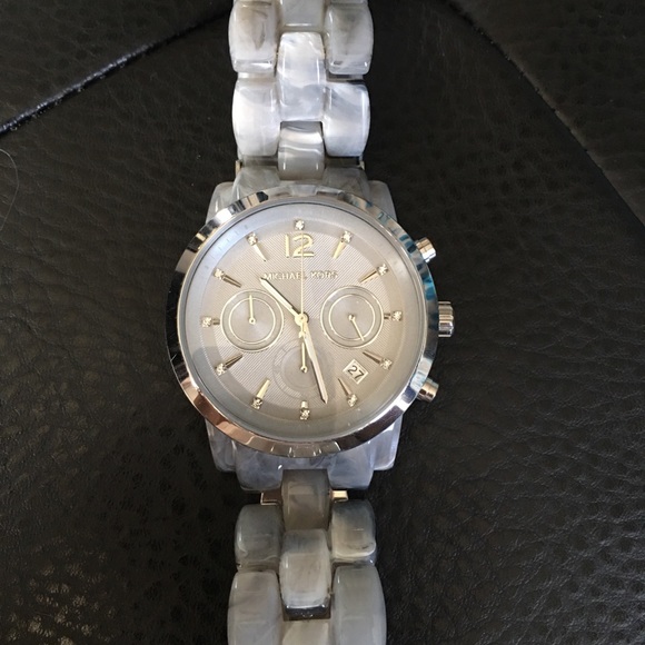 Grey Michael Kors watch main image 4