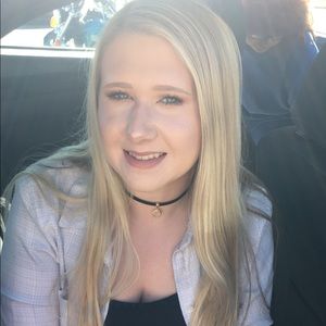 Meet your Posher, Abby