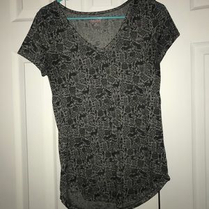 Grey printed vneck
