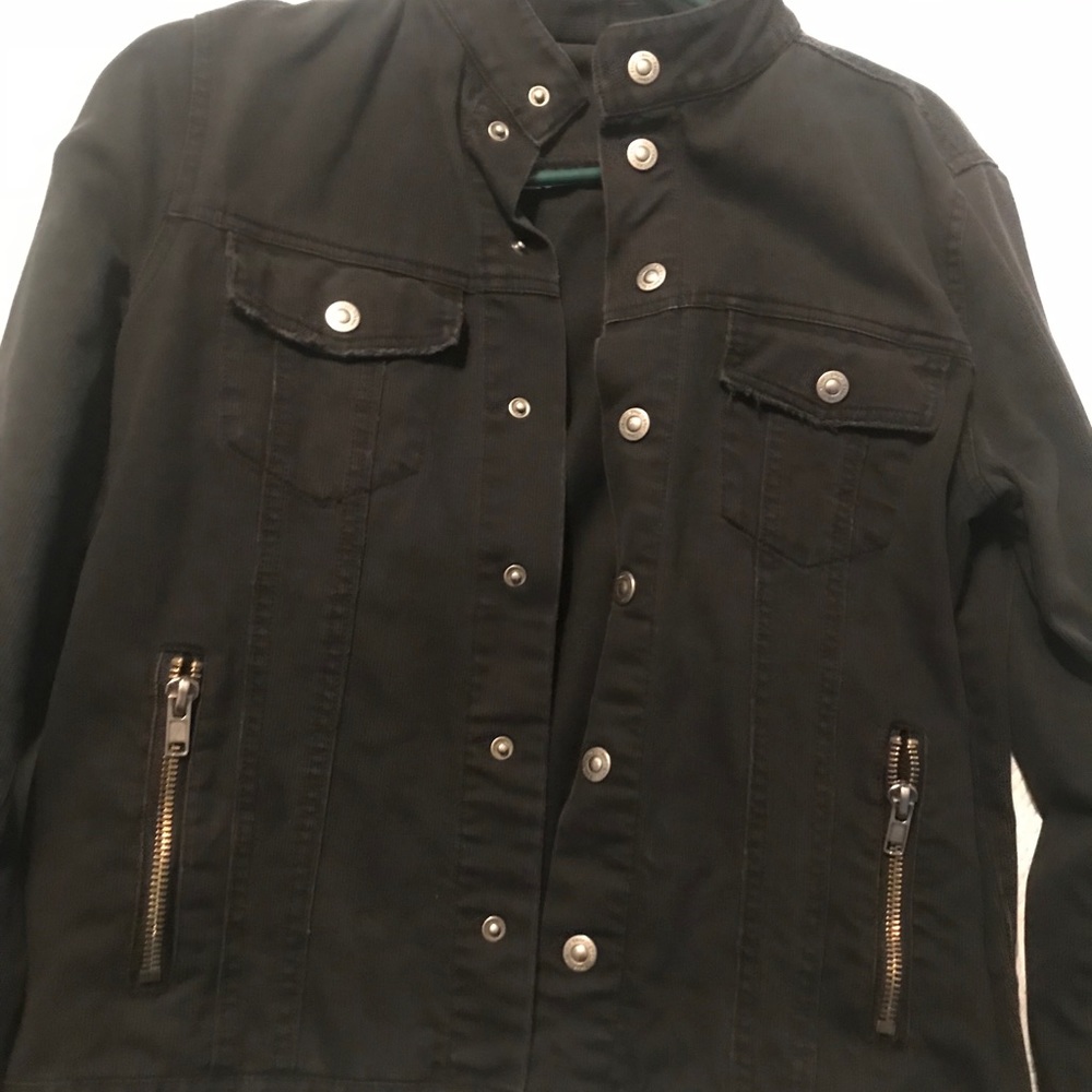 Black heavy denim jacket, zipper pockets