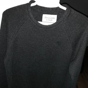 Abercombie & Fitch Sweater