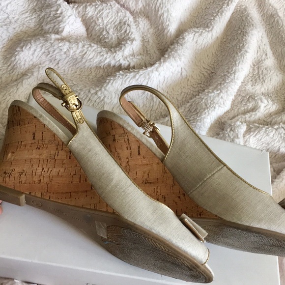 Tommy Hilfiger Wedges - Picture 8 of 8