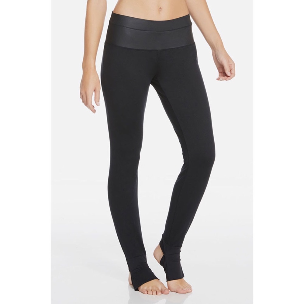 Fabletics Lynx Jogger 🏃🏻‍♀️black pants Medium