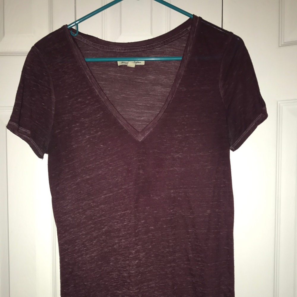 Maroon vneck burnout tee