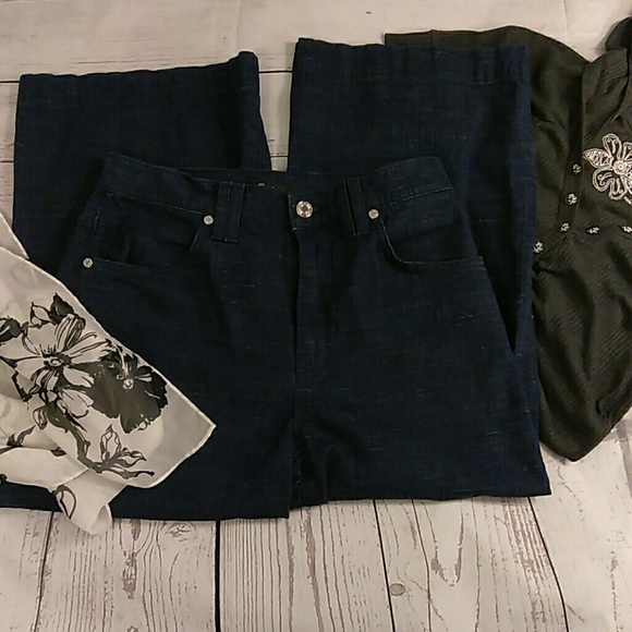 7 for All Mankind Dark wash Capris sz 6 - Picture 6 of 7