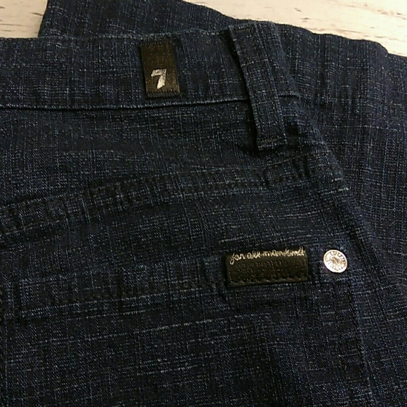 7 for All Mankind Dark wash Capris sz 6 - Picture 3 of 7