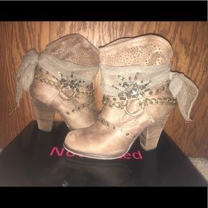 NOT RATED ABERDEEN HEELED BOOTIE