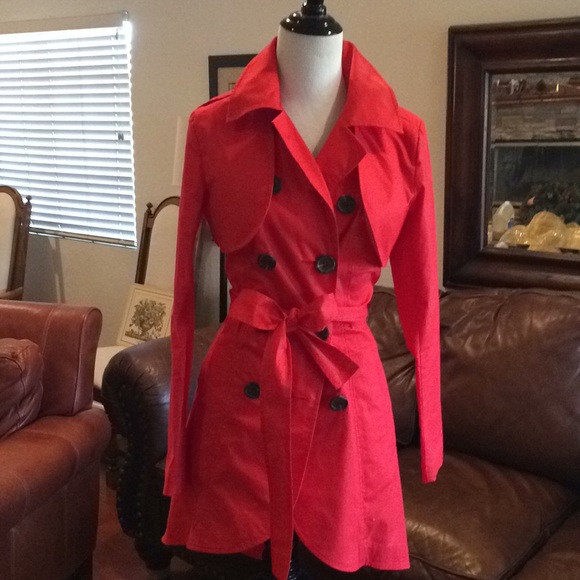 CAbi Convertible Red Trench Coat - Picture 1 of 4