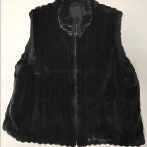 Reversible vest