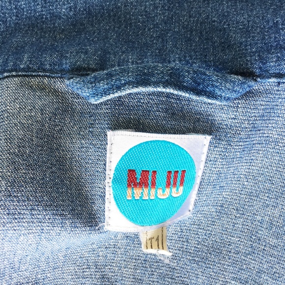 MIJU Light Jean Jacket - Picture 4 of 4