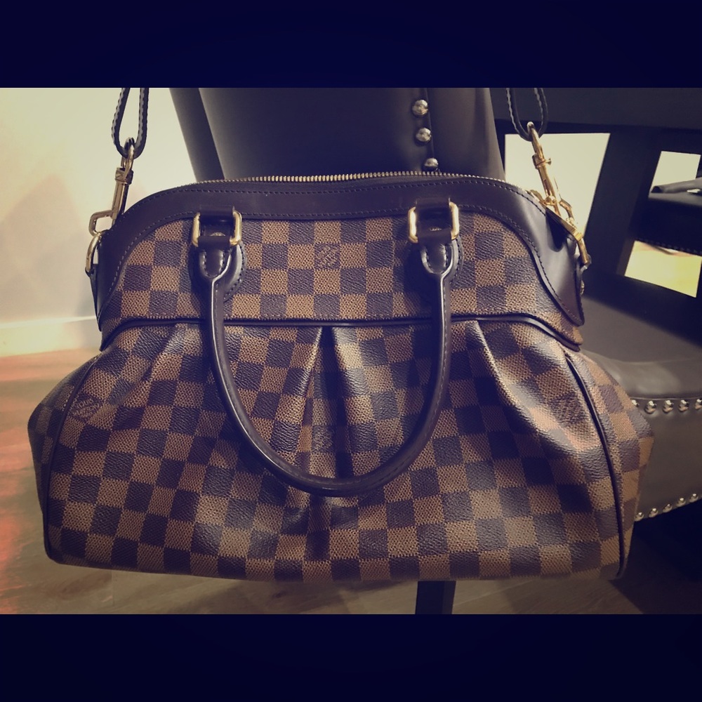 Authentic Louis Vitton Bag!