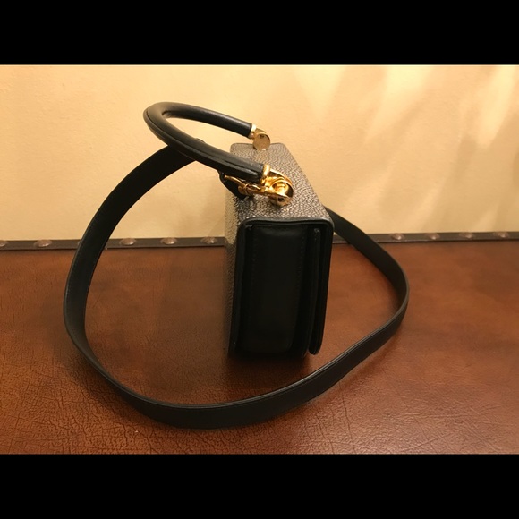 Patent stingray handbag - Picture 5 of 7