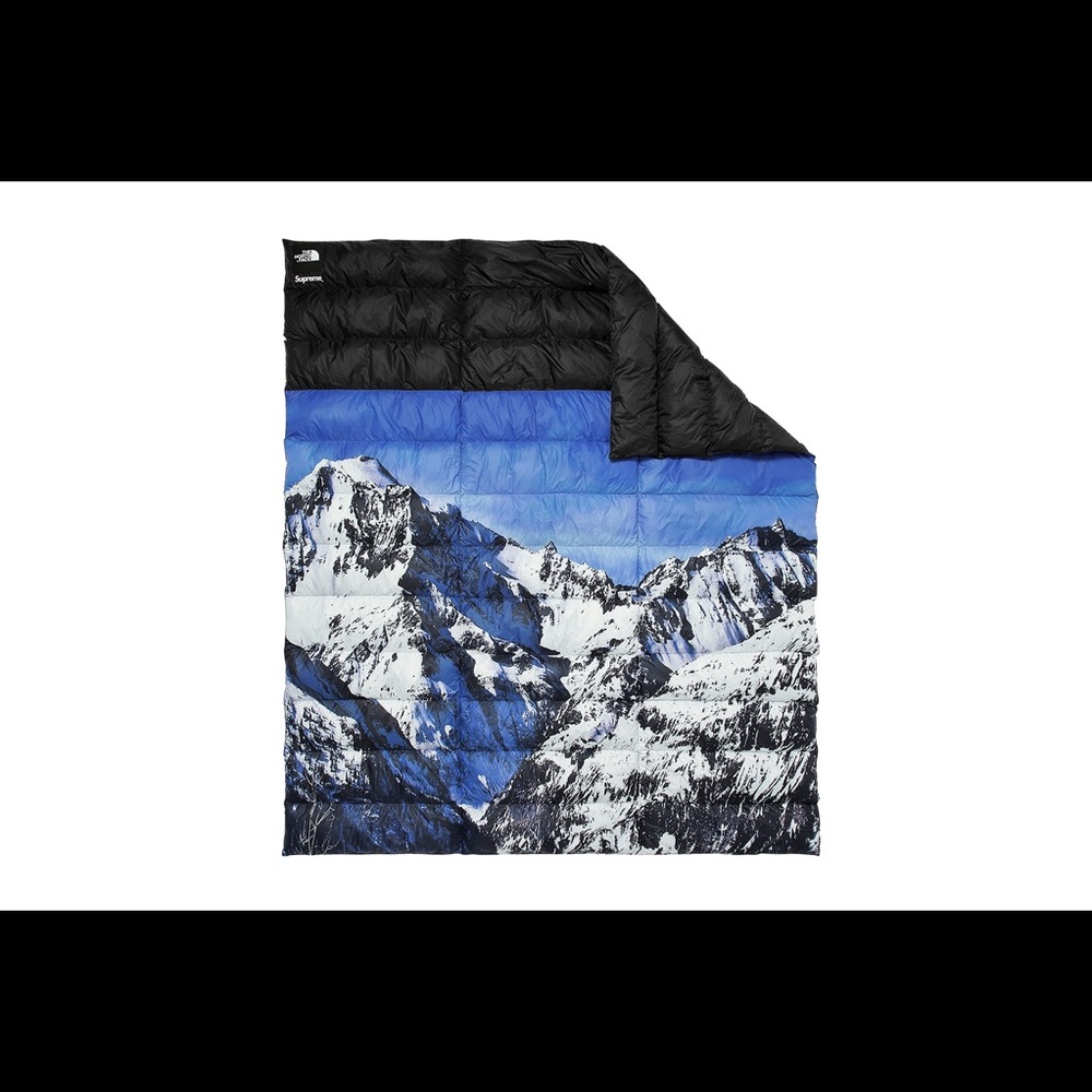 Supreme X North Face Nupste Blanket
