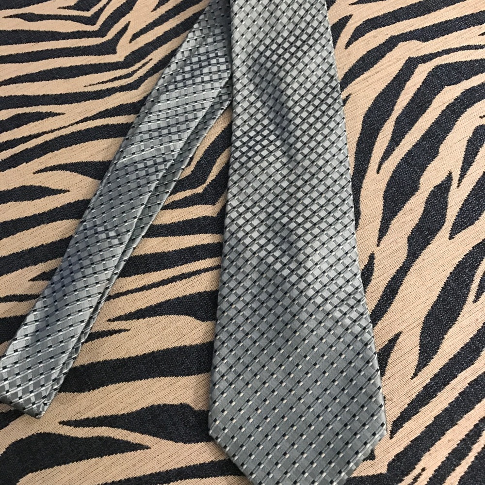 Club Room Blue Patterned Tie.