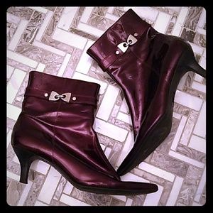 AK Anne Klein iFlex "vinyl look" Carsyn Boot