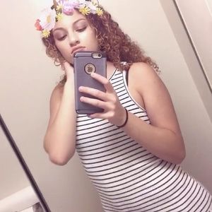 Meet your Posher, Lara