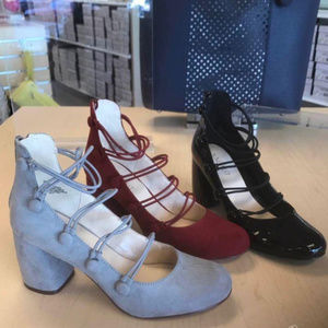 New!!! Nine West 2.75" Sz 7 Gray Korio Heels