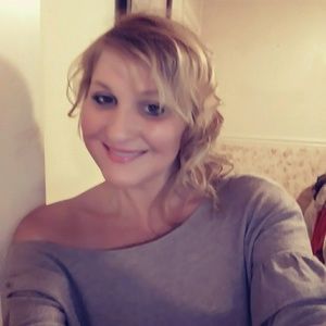 Meet your Posher, Carrie