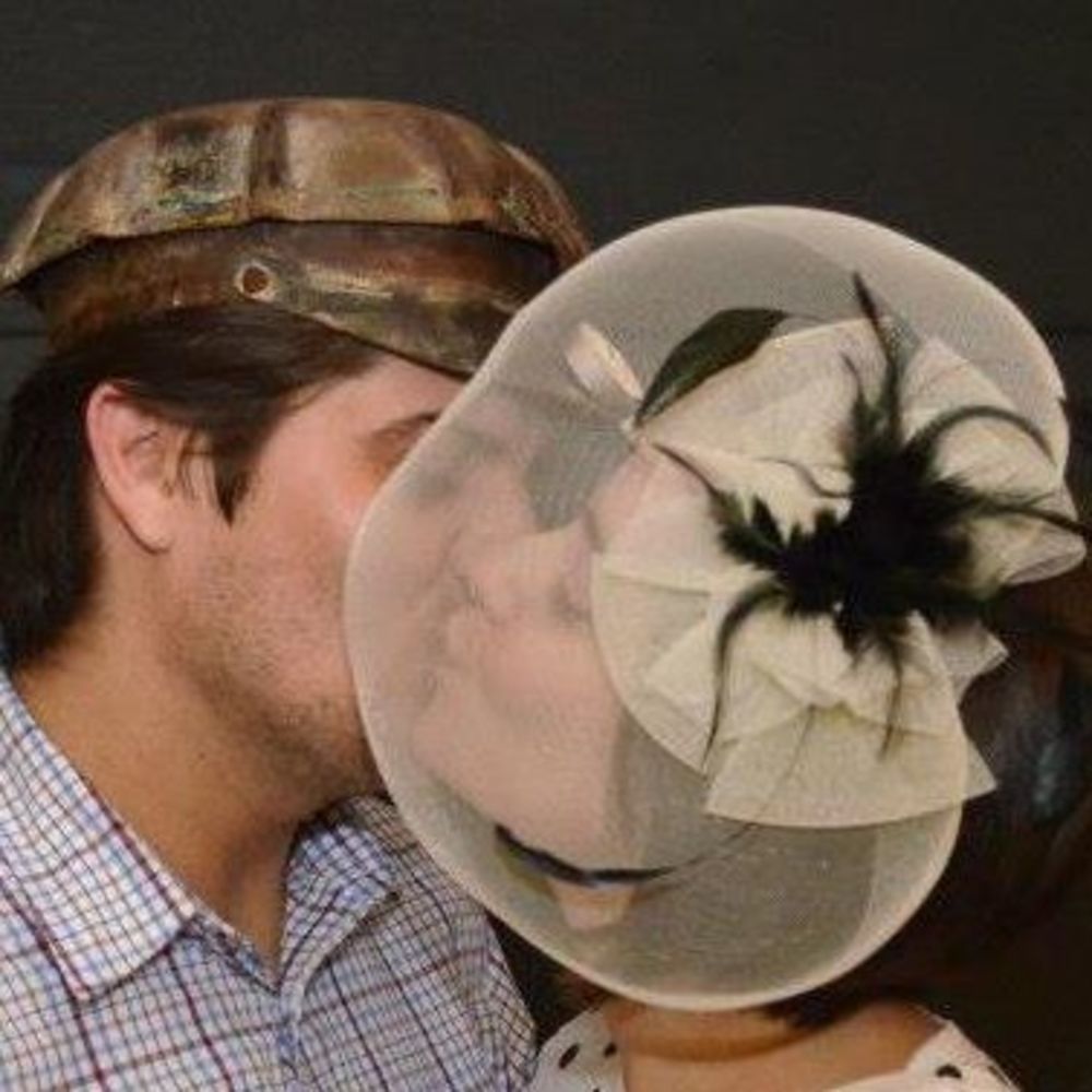 Meet your Posher, Simida