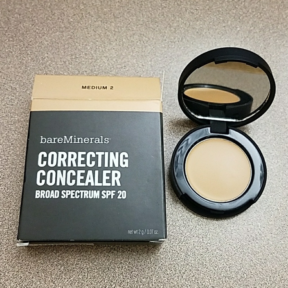 Bareskin Correcting Concealer in Medium 2