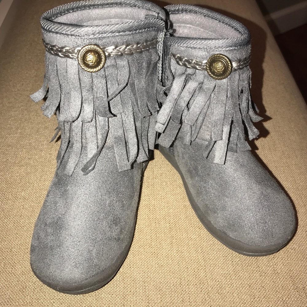 Bohemian fringe girls boots. NWT