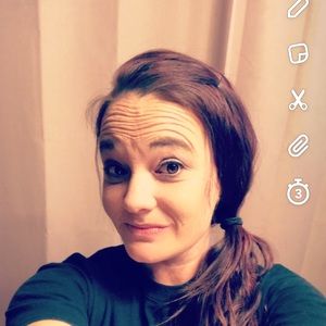 Meet your Posher, Crystal