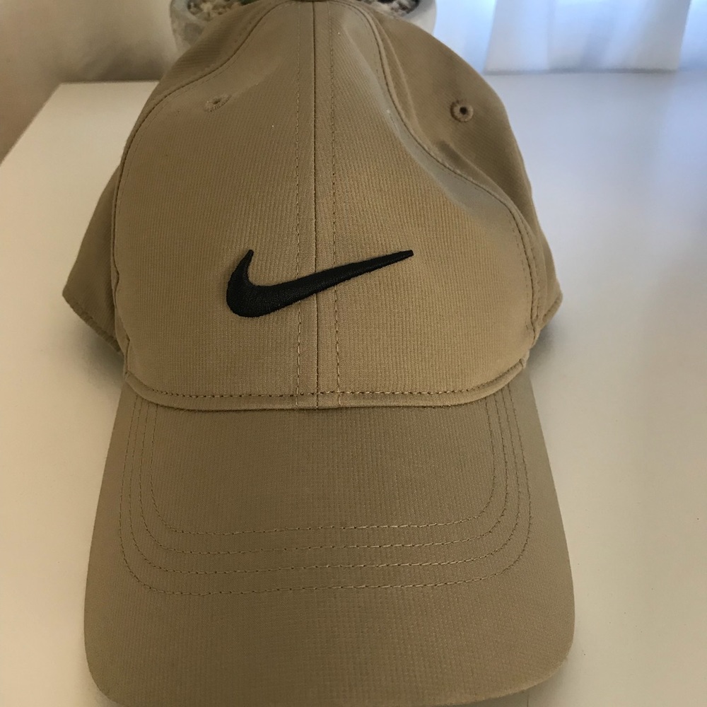 Men’s Nike Golf hat