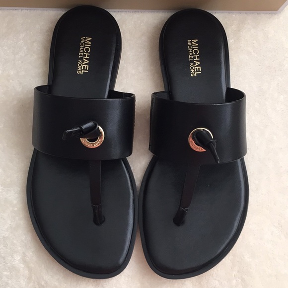 Authentic✅Michael Kors Thong Sandal - Picture 5 of 6