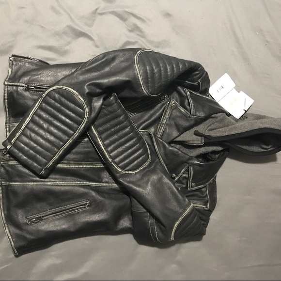 Milwaukee Leather Jacket - Picture 2 of 5