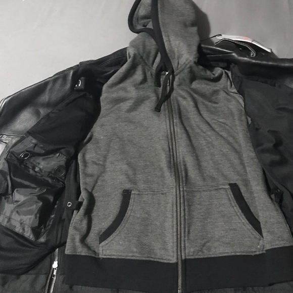 Milwaukee Leather Jacket - Picture 3 of 5