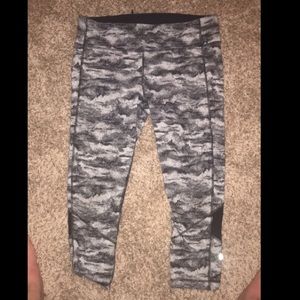 lululemon crop leggings