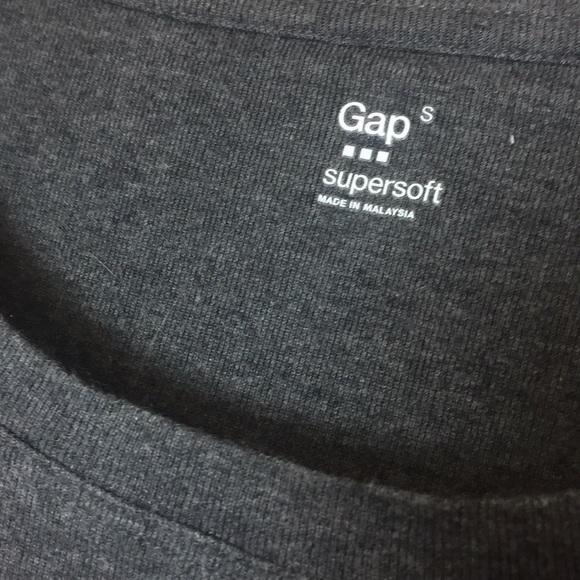 Gap grey long sleeve size small - Picture 4 of 5