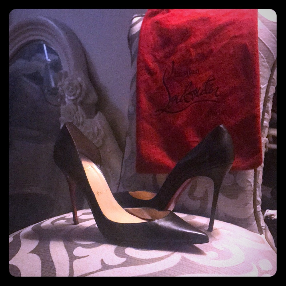 AUTHENTIC  Christian Louboutin heels