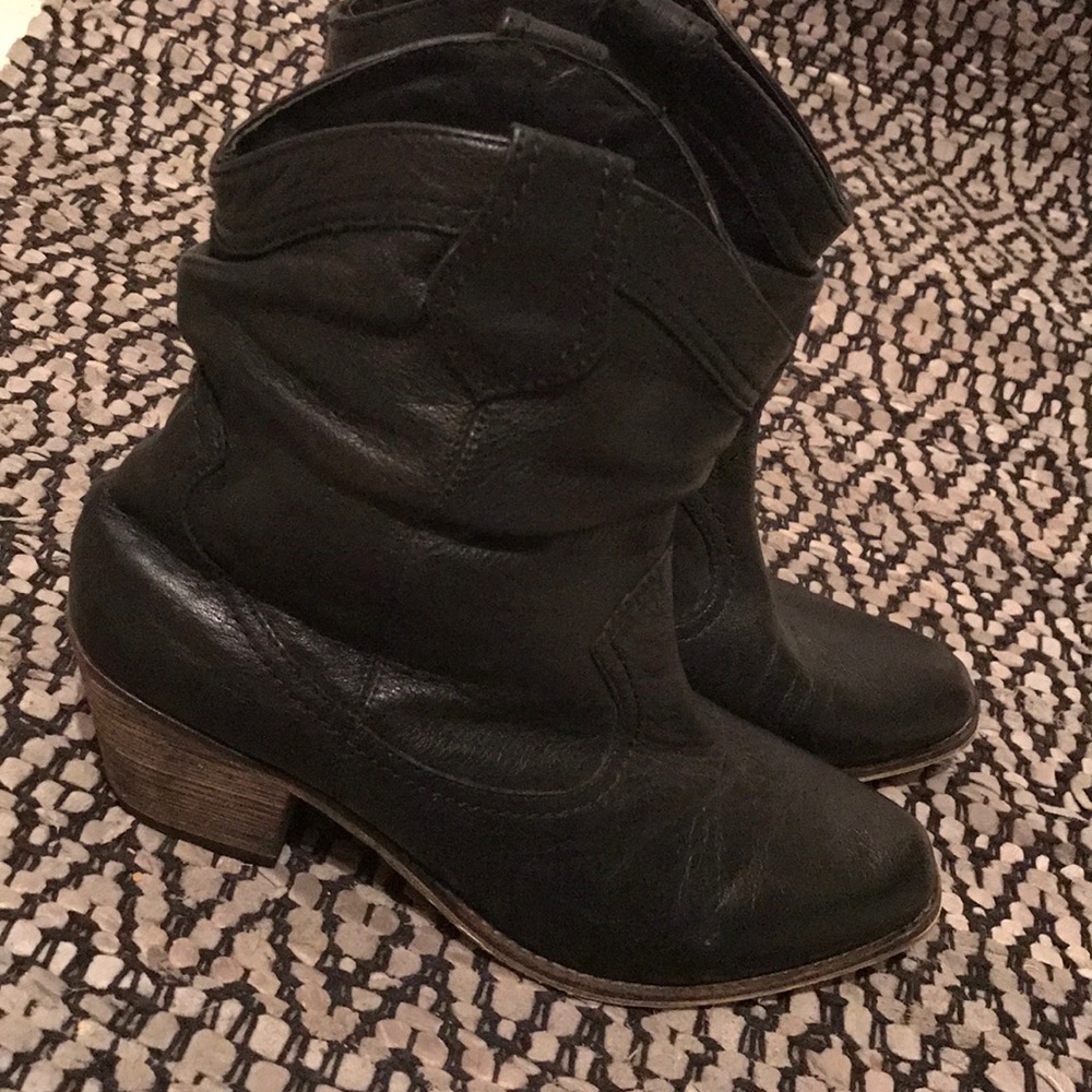 Booties - Picture 3 of 4