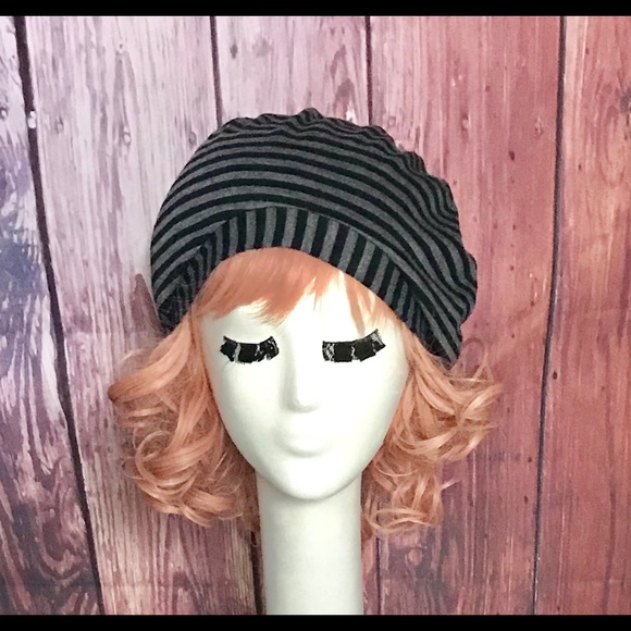 Striped Knit Beret Hat - Picture 2 of 5