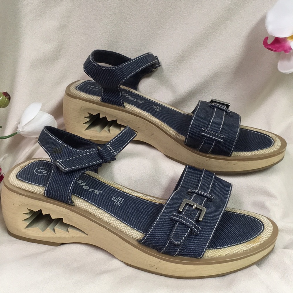 Coasters Sandals