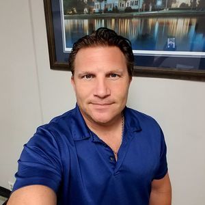 Meet your Posher, Raymond