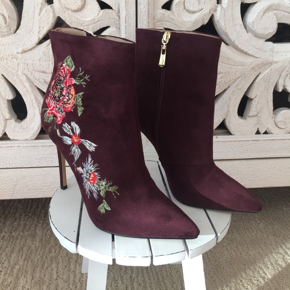 bebe Shoes - Bebe Embroidered Booties