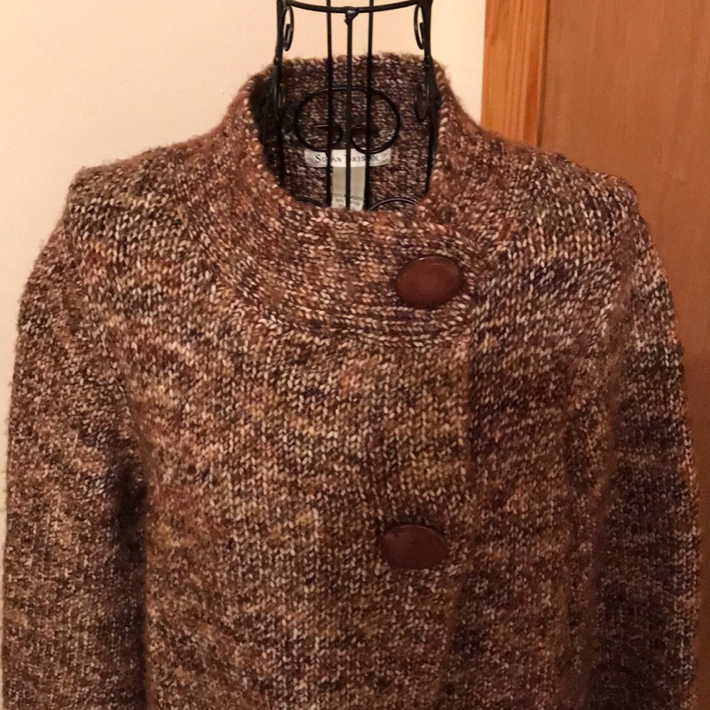Susan Bristol Sweater 😍 - Picture 2 of 5