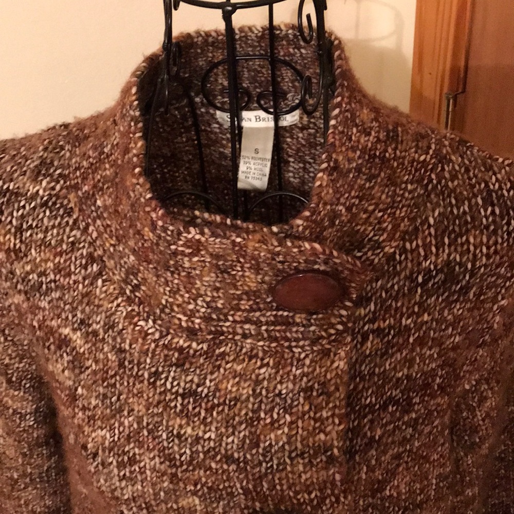 Susan Bristol Sweater 😍 - Picture 3 of 5