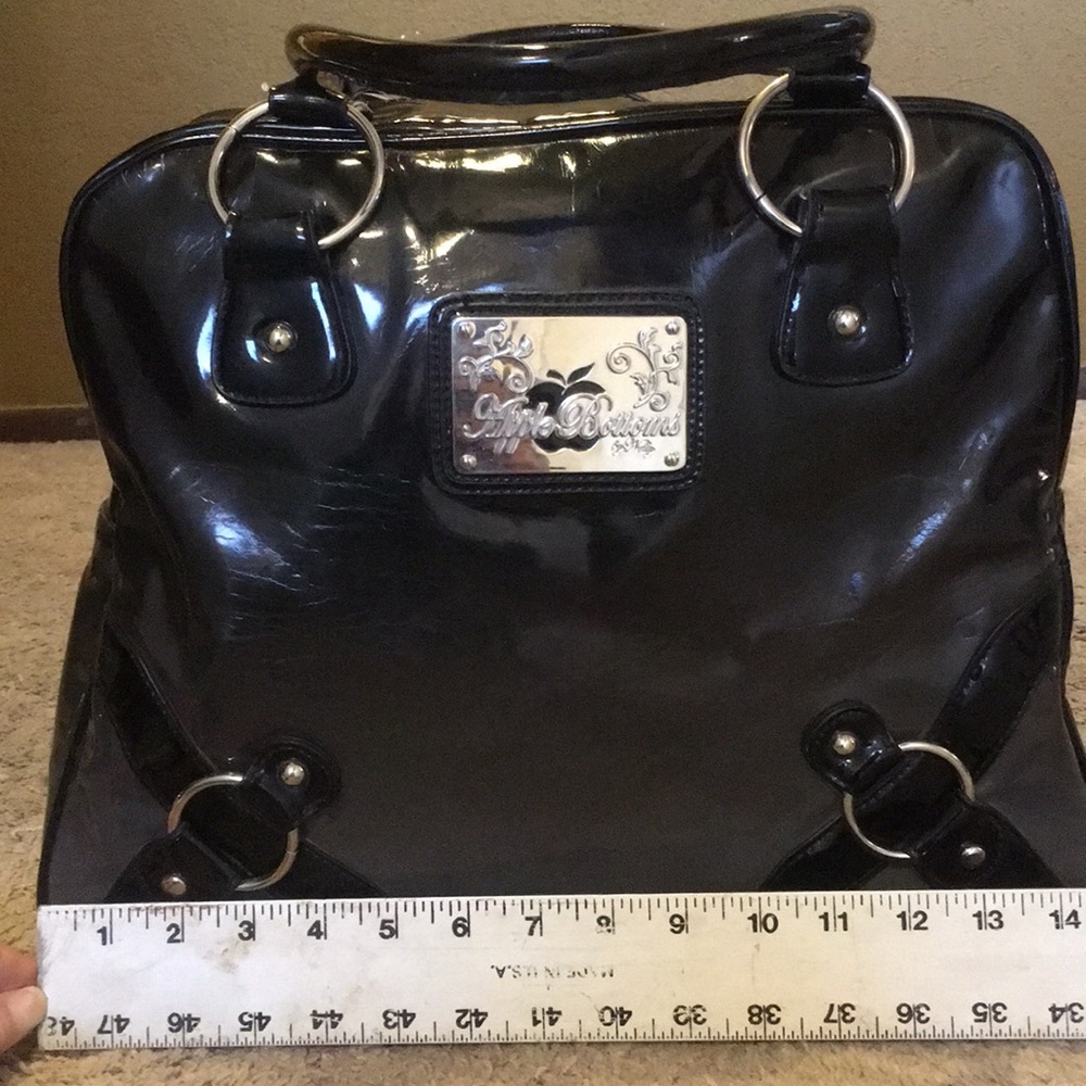 Apple Bottoms by Nelly Large bag