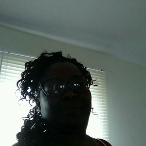 Meet your Posher, Sebrenna