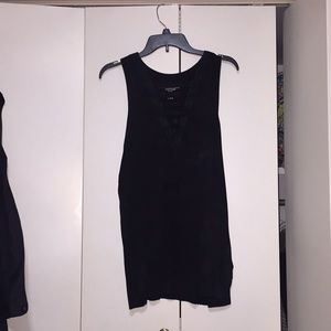 Long V-neck cut Tank Top